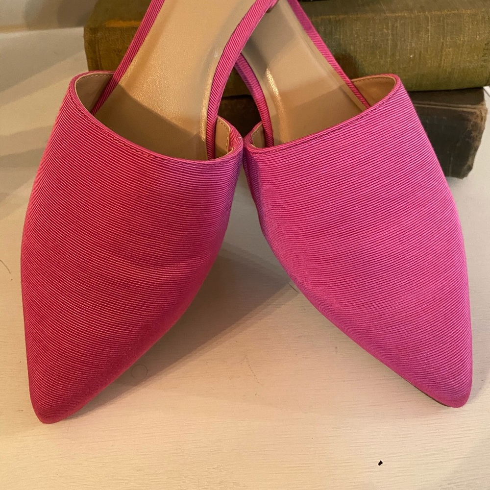 Pink Crown and Ivy mules